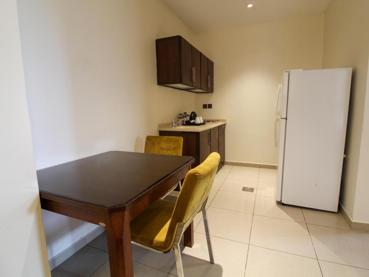Aparthotel Friesian